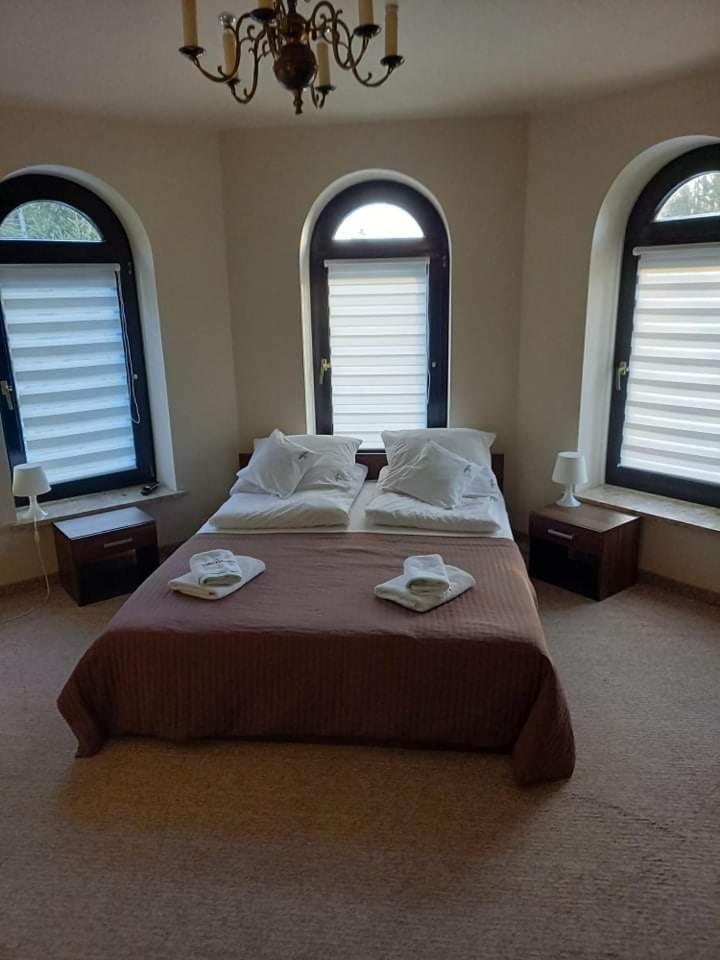 Villa Falsztyn Holiday Home Esterno foto